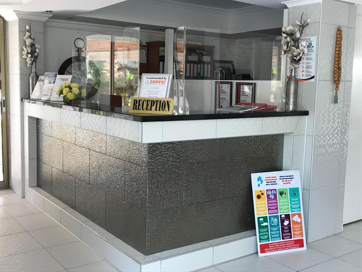 Kahraman Hotel Side Luaran gambar