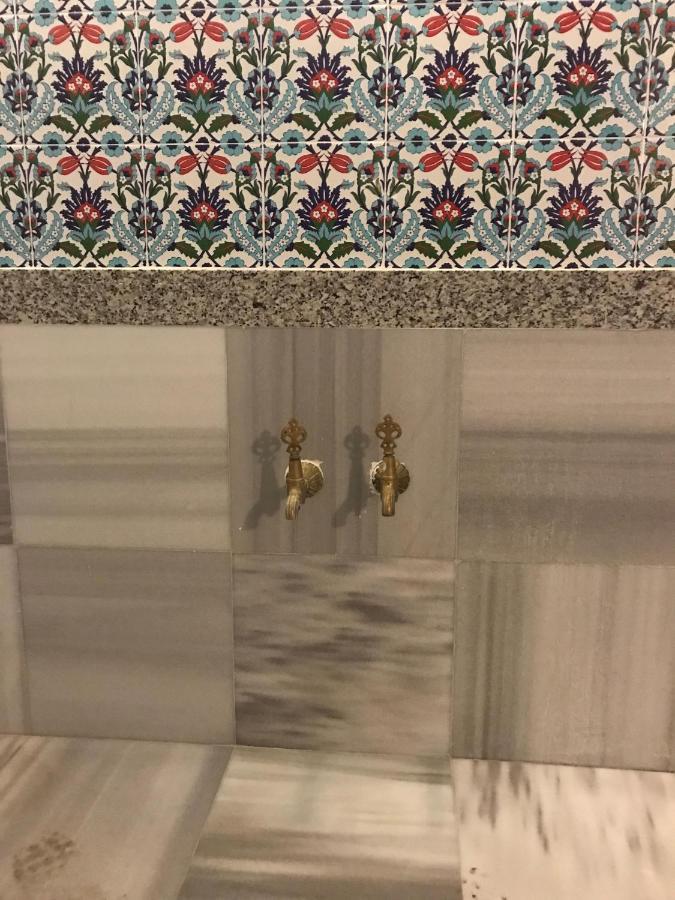 Kahraman Hotel Side Luaran gambar