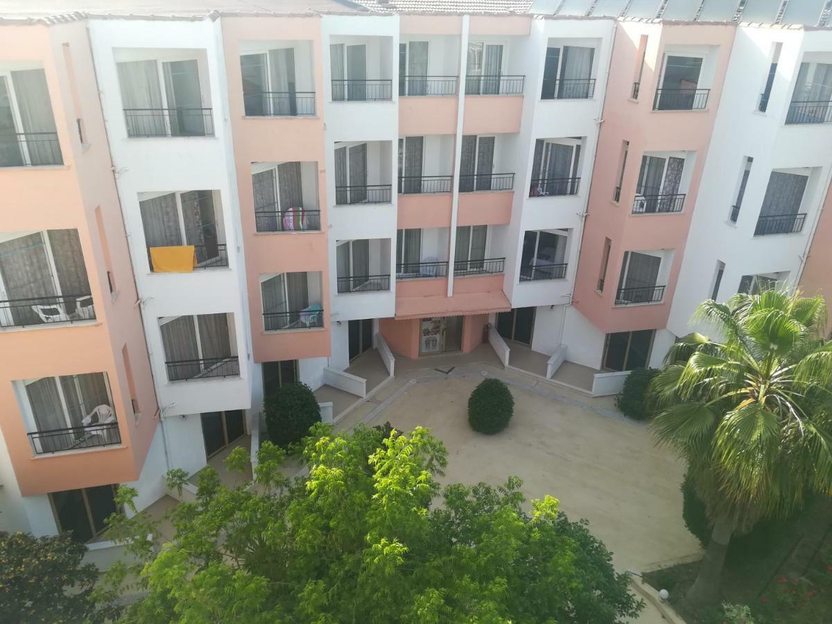 Kahraman Hotel Side Luaran gambar
