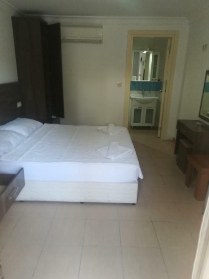 Kahraman Hotel Side Luaran gambar