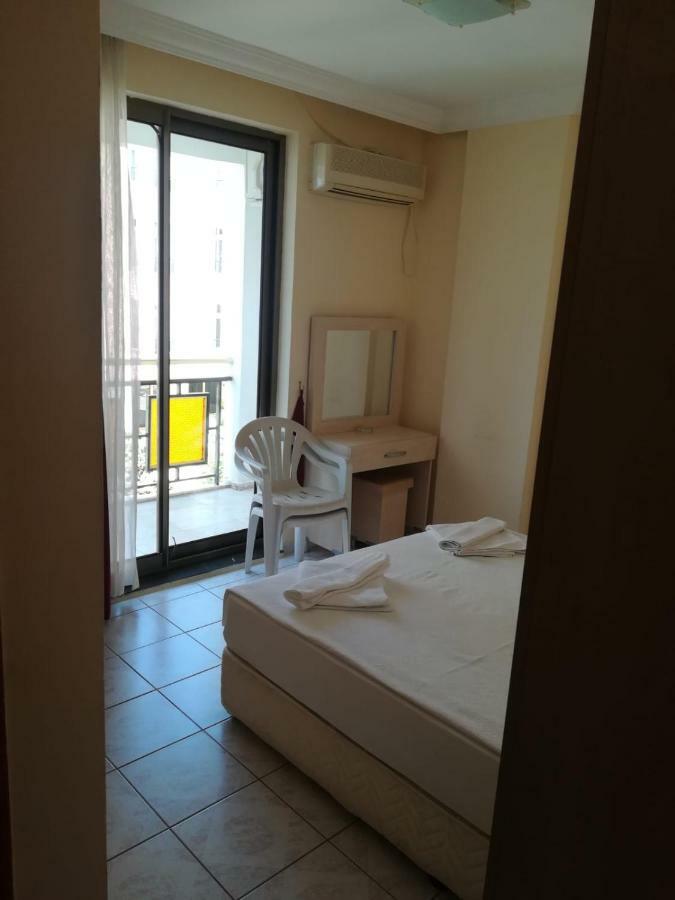Kahraman Hotel Side Luaran gambar
